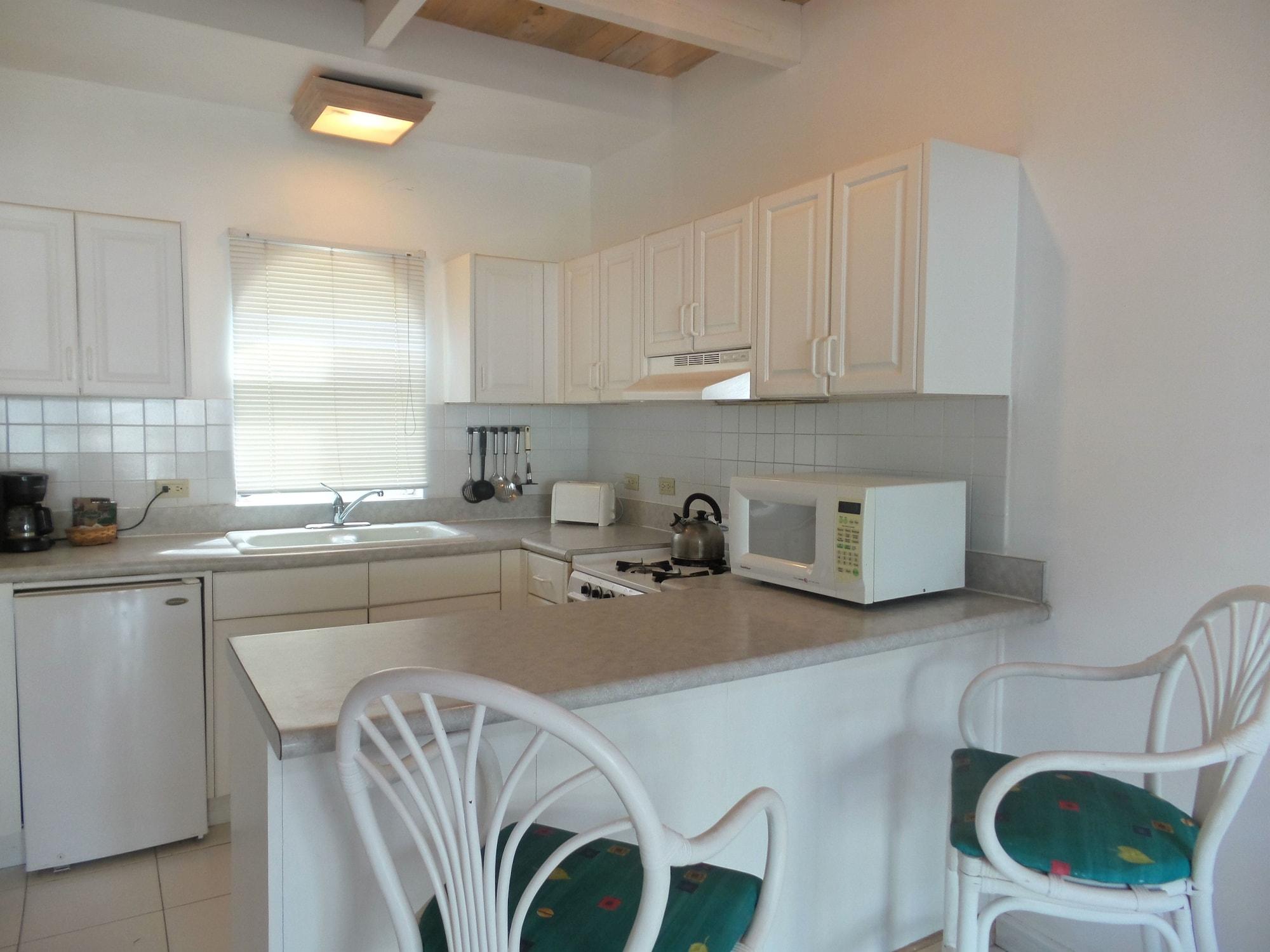 Dickenson Bay Cottages Cedar Grove Eksteriør bilde